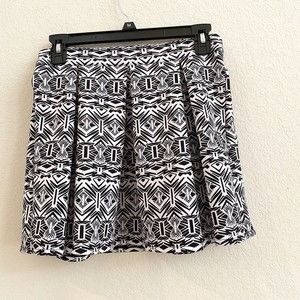 Aeropostale Women Mini Skirt Skater Black White Aztec Southwest Size Small